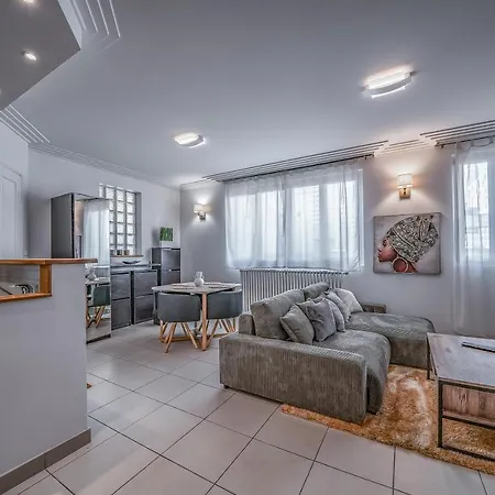 L'evasion - Sauna Jacuzzi Cinema Apartamento Tours