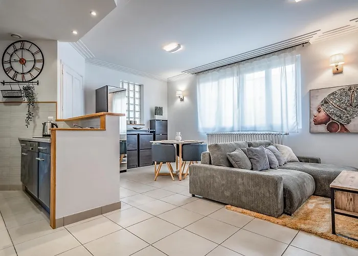 L'evasion - Sauna Jacuzzi Cinema Daire